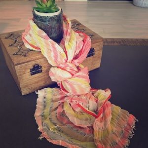 LOFT Spring+Summer Scarf
